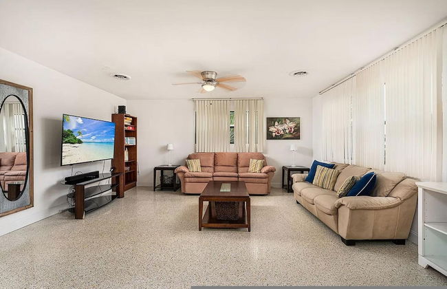 Beach House 3 bed 2 Bath in Ormond Beach FL - Foto 3