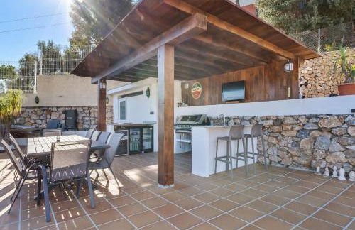 Dream Stay! 15 Guests, Big Pool with Heating Option at Extra Cost, Sea view! - Photo 3