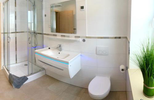 STADTOASE moderne Wohnungen mit Balkon, Komfort und Ruhe, Für Monteure geeignet, Free WiFi - Foto 23