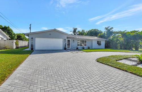 Boca Beauty - Stylish Home With Pool 3 Bedroom Home by RedAwning - Foto 14