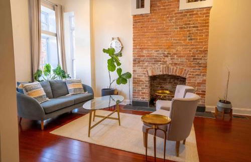 Modern Retreat Near John Hopkins Central Location! - Foto 2