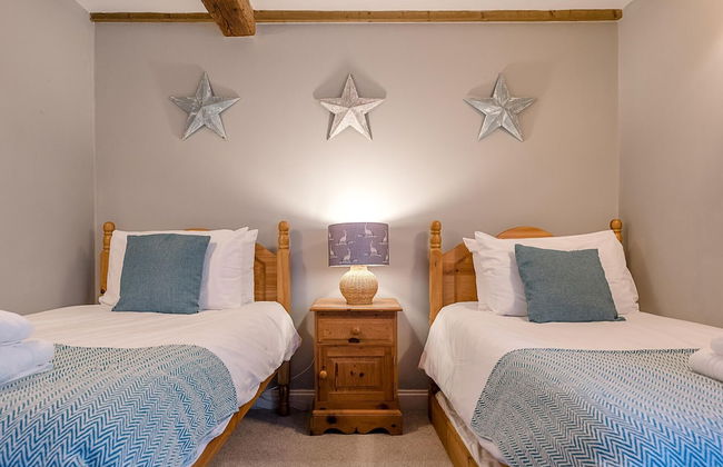 The Hayloft Boundary Farm Air Manage Suffolk - Photo 6