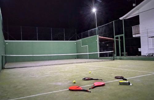 Casa con jardin para familias y grupos - Foto 8