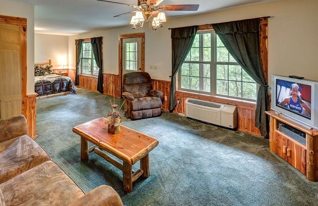 Lake Forest Luxury Log Cabins - Foto 20