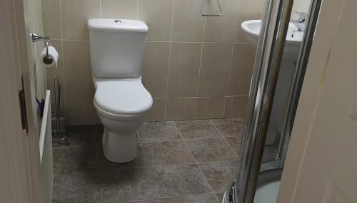 Farmhouse at 93 - Foto 4, Shower