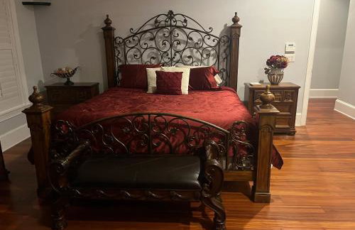 Spacious Waterfront - Sleeps 20! - Foto 10