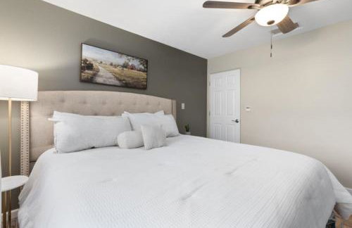 Dewey Mountain Getaway 3BR Home with Hot Tub, Gym and Sauna - Foto 26