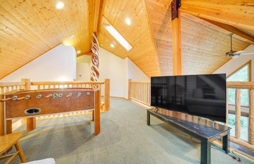 19 Mi to Slopes at Crystal Mtn Getaway with Hot Tub - Foto 17