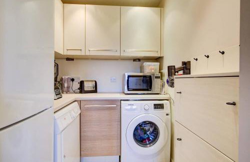 Serene Family Escape - Spacious, Near Thorpe Bay and Southend, Beaches & Amenities - Pass the Keys - Foto 11