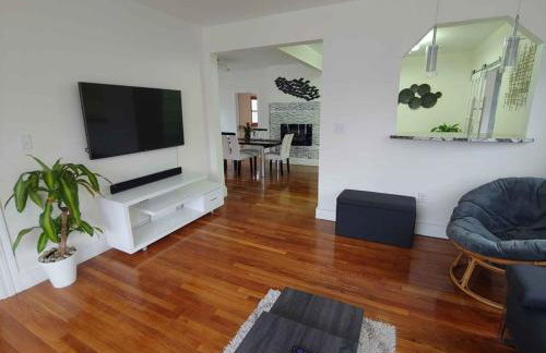 Lovely Home - Relaxing- with many Amenities & Pool - Foto 3