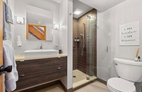 Relaxing Catskill Escape- Mountain Views - Hot Tub - Fire Pit - Heated Pool - Foto 17