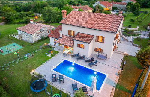 Activity and familiy Villa Milena with heated pool - Foto 2