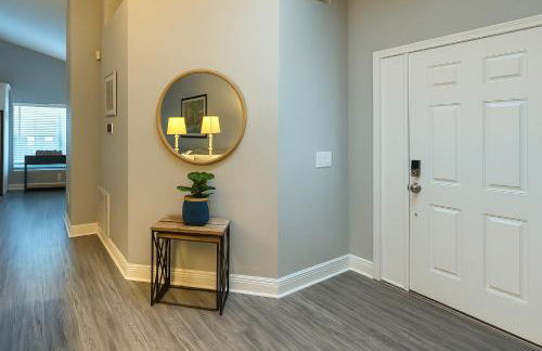 Heated Pool & Bathtub 4BR Near Disney - Foto 51