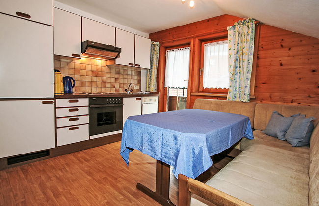 2 bedroom Apartment in Mayrhofen - Photo 3