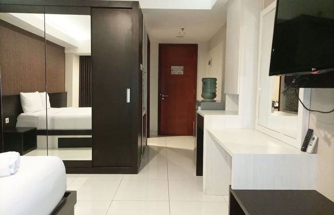 Luxurious Studio At Mataram City Apartment - Photo 8