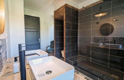 Maison rénovée avec piscine, parc arboré et proche de la gare à Chamalières-sur-Loire - FR-1-582-469 - Foto 19