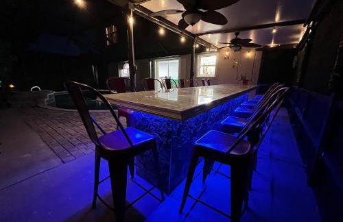 Poolside Cocoa Oasis w/ Tiki Bar! - Foto 30