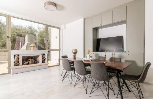 Nopi Exclusive Villa, A Sunlit Retreat by MindYourVilla - Foto 17