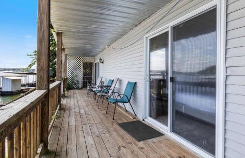 Lakefront Home with Huge Views and Great Fishing - Photo 31