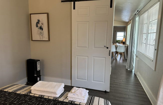 Cozy Charm Studio W 2BR I Fully Furnished - Photo 25