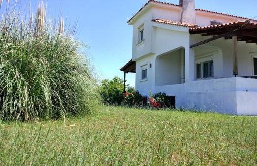 Entire villa with big garden and BBQ amenities - Foto 29