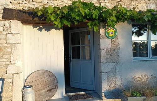 Maison de caractère à Gy avec parking et Wifi - FR-1-583-448 - Foto 6