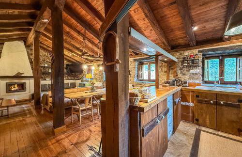 Cabaña La Gurueba, frente rio y cascada - Foto 10