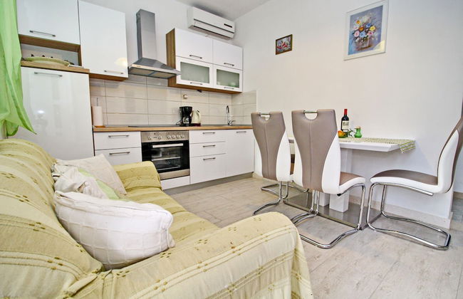 Green Garden House - Photo 21