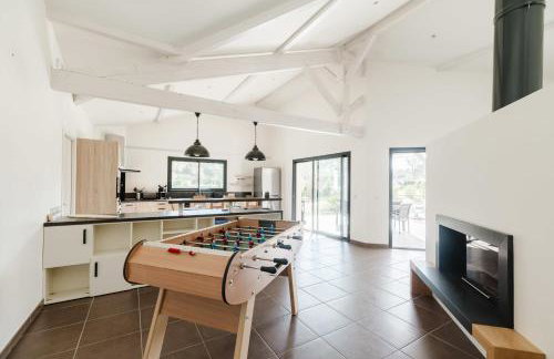 Beautiful contemporary villa 160 m with pool - Foto 7