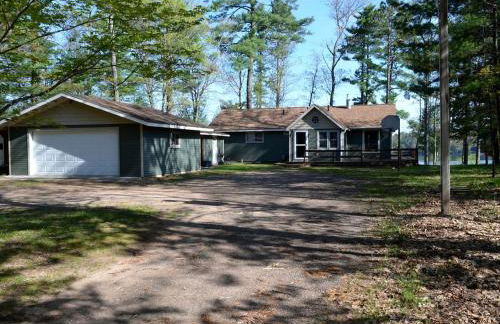 Quiet Lakeside Cabin Rental for Families just Outside of Minocqua, Wisconsin - Foto 18