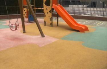 NUEVO! Con piscina a 2 minutos estación tren AVE. - Foto 47