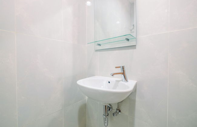 Cozy Living Studio Room at Evenciio Margonda Apartment - Foto 14