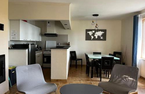 Gîte 6 personnes dans un écrin de verdure avec vue - Foto 15