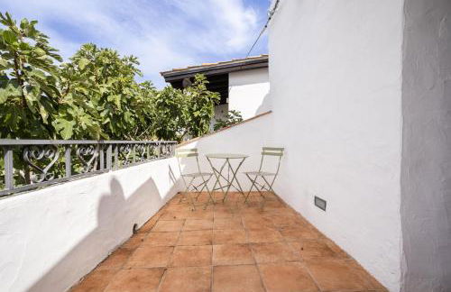 Villa a 300 Mt. dal Mare (Magaggiari) con campo da tennis - Foto 32