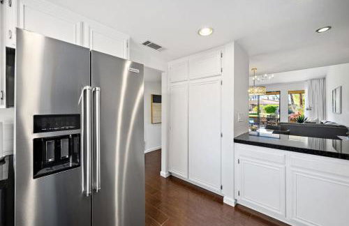 Sunrise Sanctuary Monthly Retreat with Pool - Foto 18