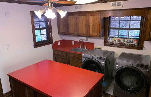 The Castle Hideaway Pool-16 plus-Guests-Game Room - Foto 23