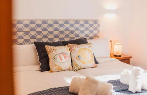 Villa renovada vista al mar y piscina climatizada - Foto 20