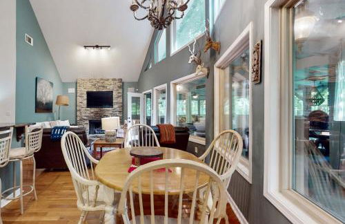 Mountain Home Dog-Friendly Getaway - Foto 6