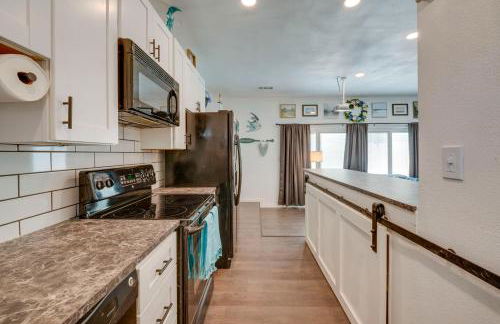 Pet-Friendly Getaway with Projector in Lake Dallas! - Foto 11