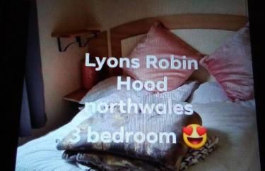Deluxe 3 bedroom Lyons Robin hood oaklands with free wifi free sky - Photo 11