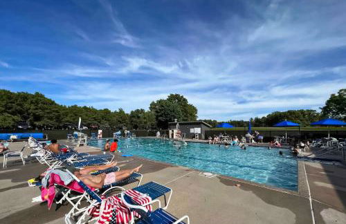 Pool and Beach Access! Lake Arrowhead Hideaway - Foto 42