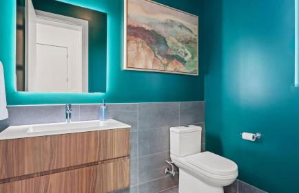 Brand New Low-Allergen Retreat with Hot Tub - Foto 26