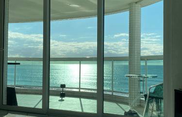 Apt com vista para o mar e churrasqueira - Foto 1