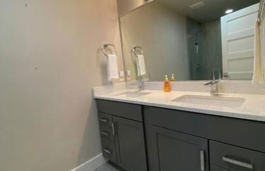 Luxury Modern Waterfront Retreat - Foto 15