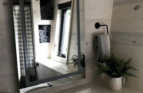 Stylish Tiny House for Glamping in South Carolina - Foto 11