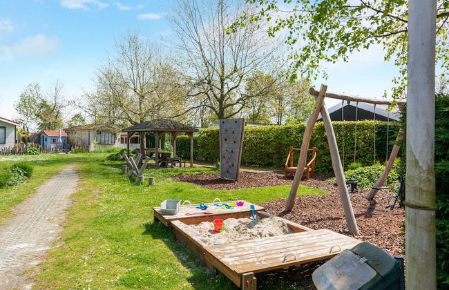 Luxury Chalet Near Ouddorp With Garden - Photo 26