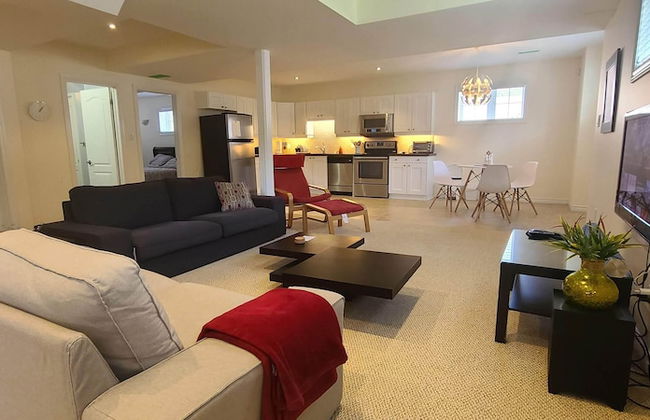 Spacious 2 BR, 3 Beds, Sleeps 6, Kitchen, Laundry - Foto 6