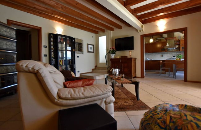 Flat in Villa, With Garden, Barbecue - Photo 17