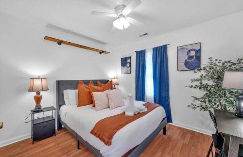 Updated University Area Home with Hot Tub Near Charlotte Your Perfect Retreat - Foto 14