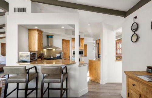 Red Rock Retreat with Hot Tub & New Pool Coming late March - Foto 12